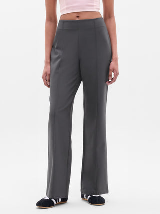 Pantalón Recto Talle Alto Bolsillos Traseros