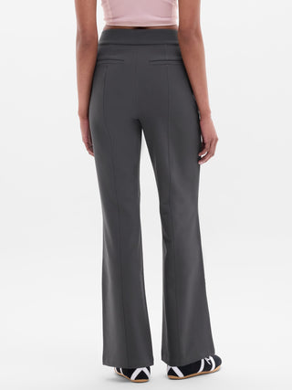 Pantalón Recto Talle Alto Bolsillos Traseros