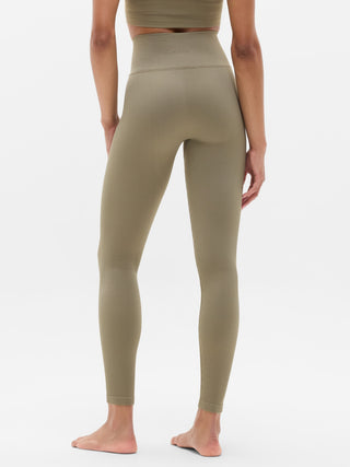 Legging sin costuras de talle alto Recharge.