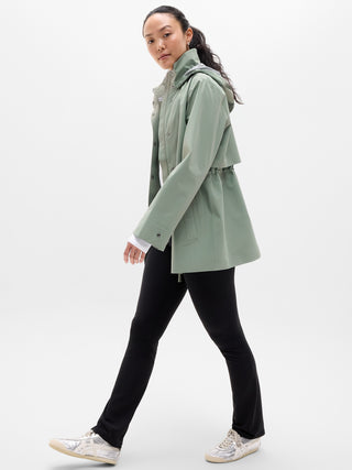 Gabardina corta RainOut Solara.