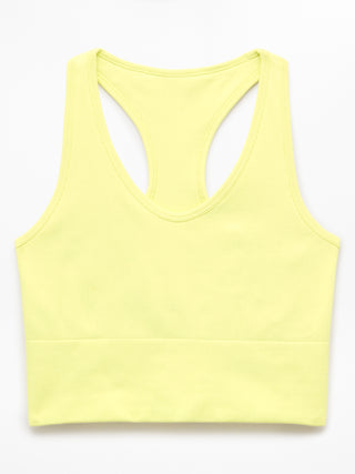 Camiseta sin mangas Recharge con espalda cruzada sin costuras.