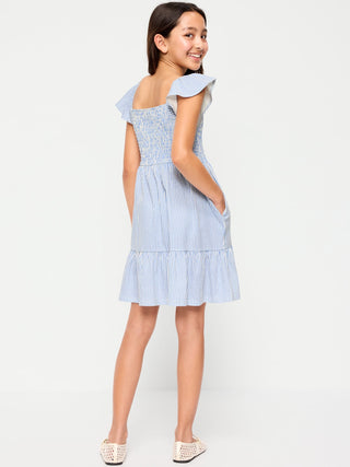 Vestido estampado con vuelo y corte fruncido para niñas.