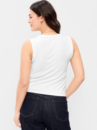 Camiseta sin mangas corta ajustada con cuello en V.