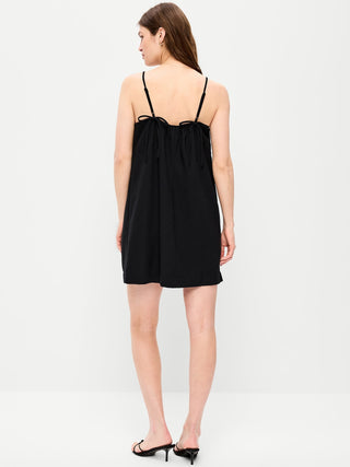 Vestido recto mini con tiras.