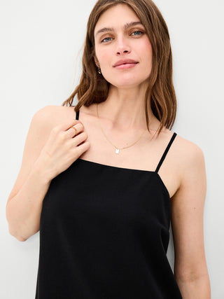 Vestido recto mini con tiras.