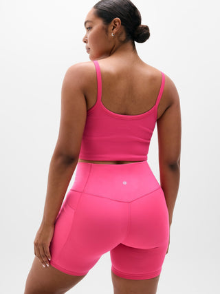 Pantalón corto de 7" de talle alto Salutation Stash.