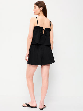 Minifalda pantalón de gasa arrugada con cintura con volantes.