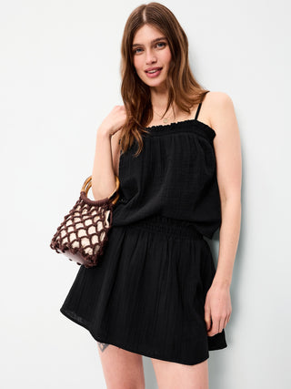 Minifalda pantalón de gasa arrugada con cintura con volantes.