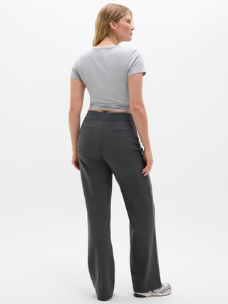 Pantalón Recto Talle Alto Bolsillos Traseros