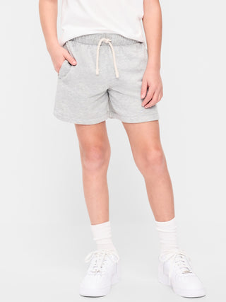 Shorts deportivos de polar por encima de la rodilla favoritos para niños.