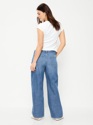 Low-Rise Loose Jeans.