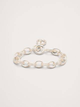 Pulsera de cadena con doble eslabón ovalado.
