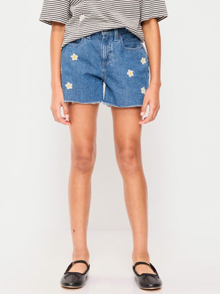 Shorts vaqueros con dobladillo deshilachado y bordado de cintura alta para niñas.