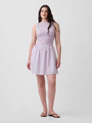 Minivestido fruncido con cuello barco.