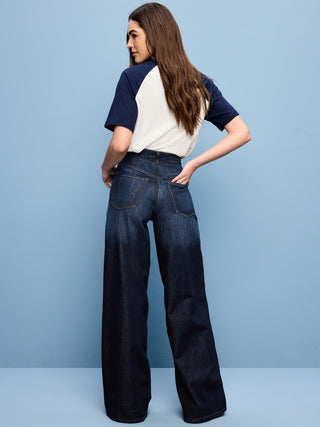 Jeans elásticos holgados de pierna ancha y cintura alta.