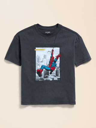 Camiseta gráfica extragrande de Old Navy x Marvel Spider-Man para niño.