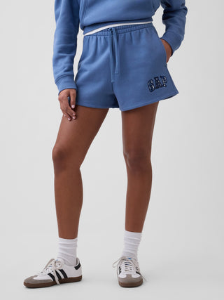 Shorts con logo de Gap.