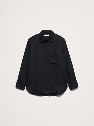 La camisa de lino extragrande.