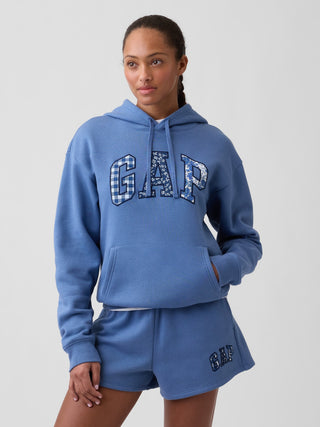 Sudadera holgada con capucha y logo de Gap.