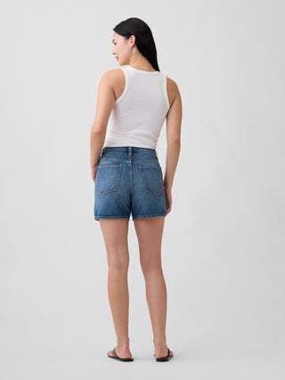 Shorts de mezclilla SuperSoft de tiro alto con cordón ajustable.