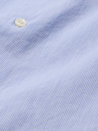 Camisa de vestir slim fit de lino y algodón.