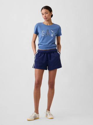 Camiseta con logo de Gap.