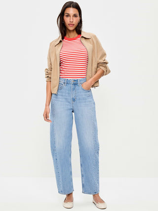 Jeans Barrel Talle Medio con Bolsillos