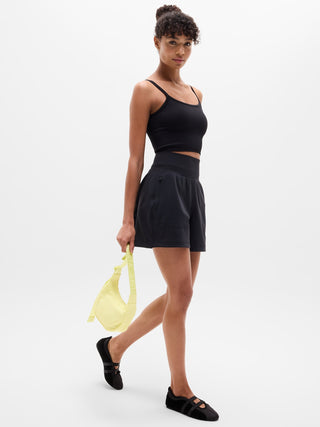 Short Deportivo Talle Medio con Bolsillos