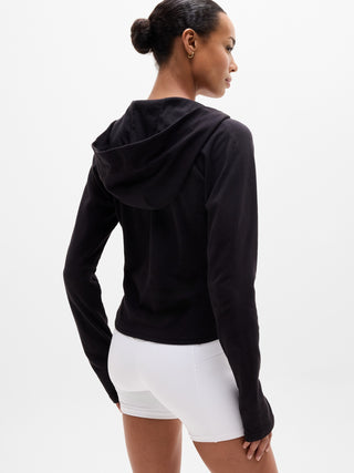 Sudadera con capucha cruzada de felpa de algodón aireada.