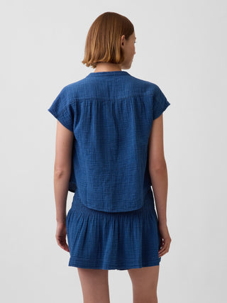 Top extragrande de mezclilla de gasa de algodón con cuello dividido.