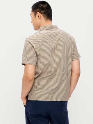 Camisa Camp de manga corta a rayas.