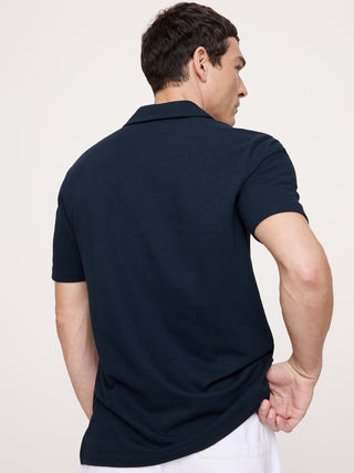 Polo de malla con cuello Johnny.