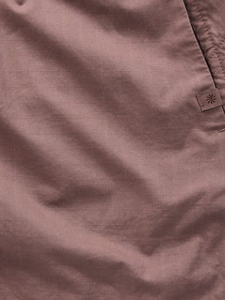 Pantalón corto de campamento tejido para niña Athleta.