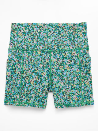 Salutation Stash High-Rise Short 5"