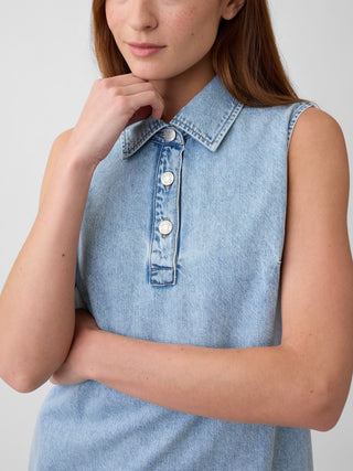 Minivestido vaquero sin mangas con cuello.