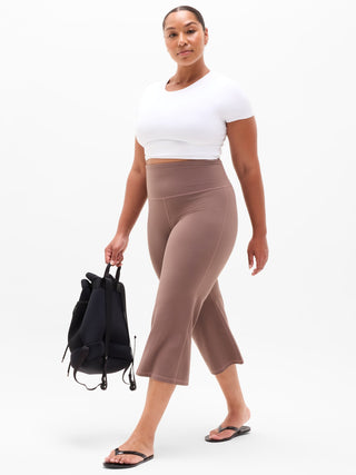 Pantalón Capri Acampanado Talle Alto