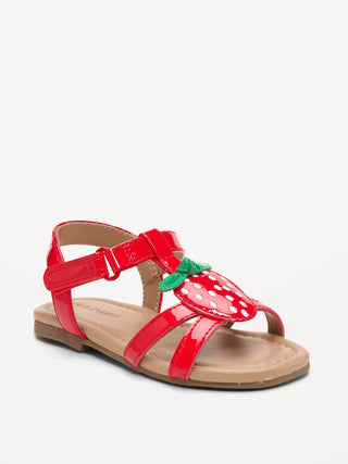 Sandalias brillantes de piel sintética para niñas pequeñas.