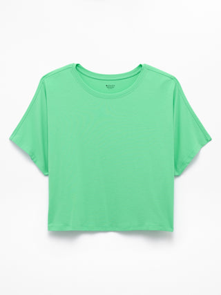 Camiseta corta con facilidad.