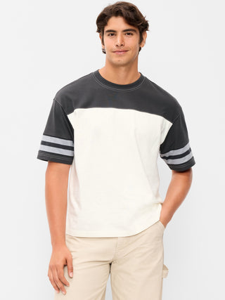 Camiseta pesada de manga corta estilo fútbol.