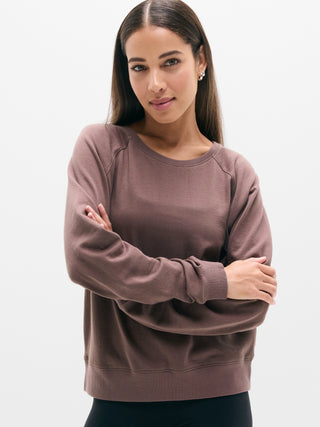 Sudadera aireada de felpa de algodón con cuello redondo.