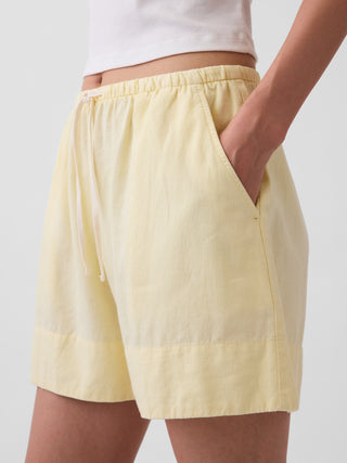 Shorts fáciles de mezcla de lino de 6".