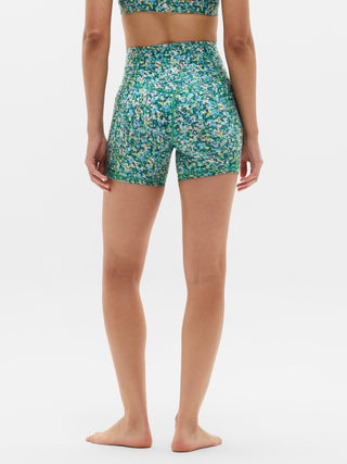 Salutation Stash High-Rise Short 5"