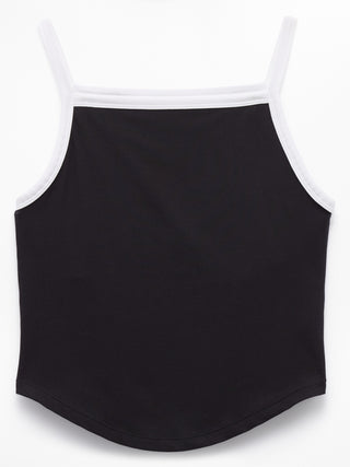 Top con soporte tipo delantal de canalé exclusivo.