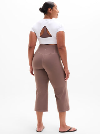 Pantalón Capri Acampanado Talle Alto