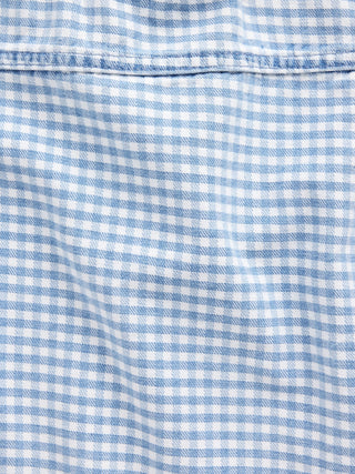 Camiseta sin mangas de mezclilla de cuadros vichy para niños.
