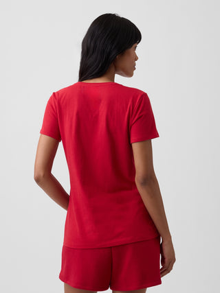 Camiseta con logo de Gap.