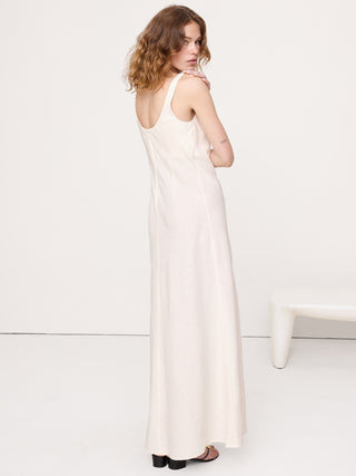 Vestido largo de lino con corte al bies.
