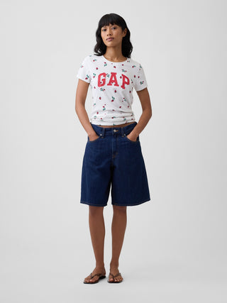 Camiseta con logo de Gap.
