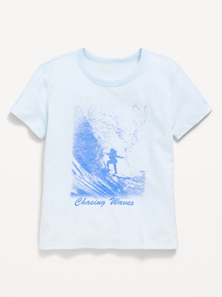Camiseta gráfica de manga corta para niñas.