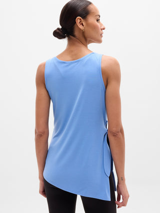 Camiseta sin mangas Move With Ease Asym Tie.